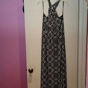 GUC White House Black Market Cute Maxi dress